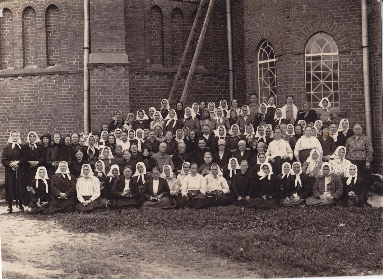 1924 su kun. Bačiu