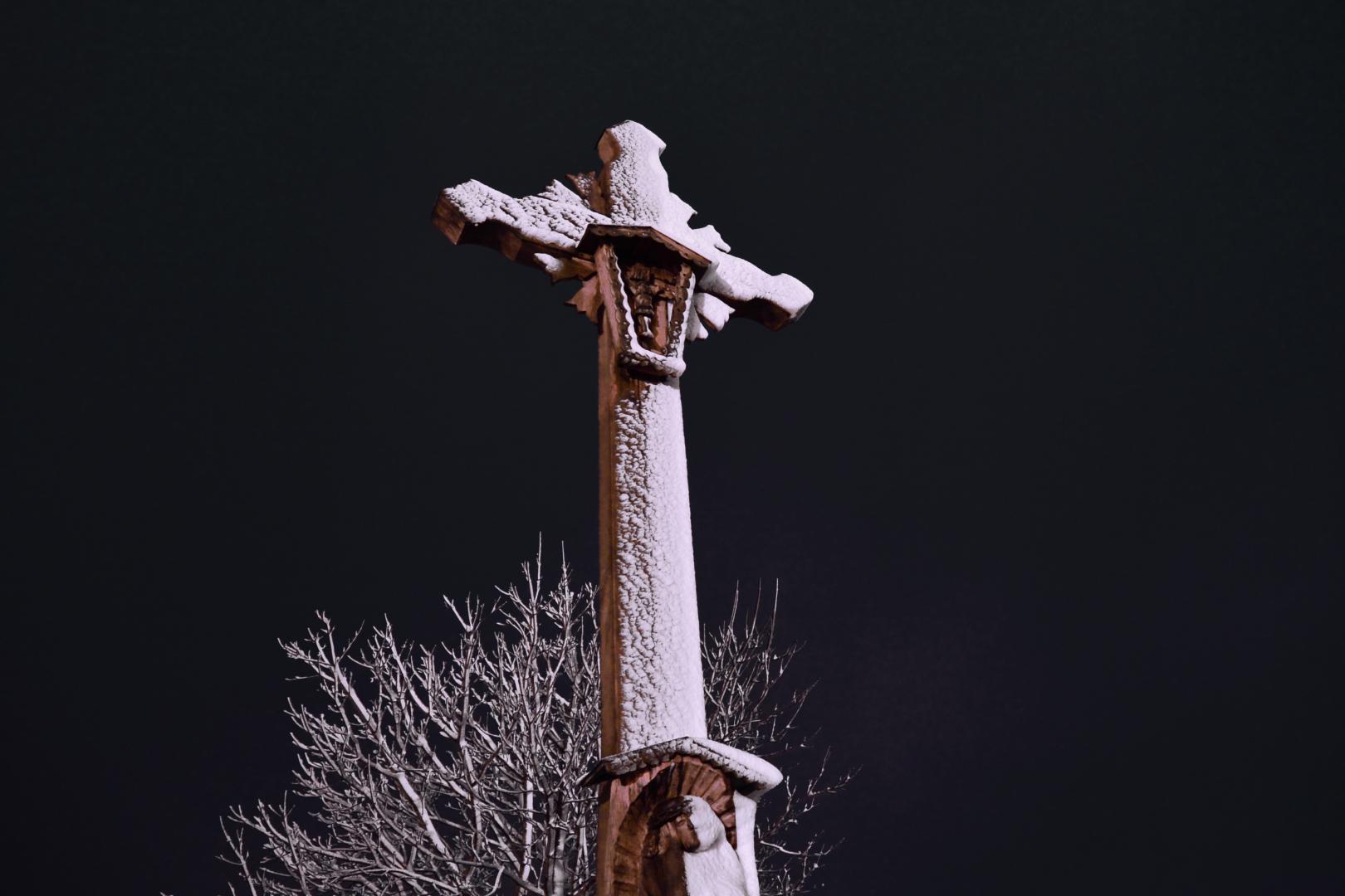 Kryžius tremtiniams atminti. 2017 11 30