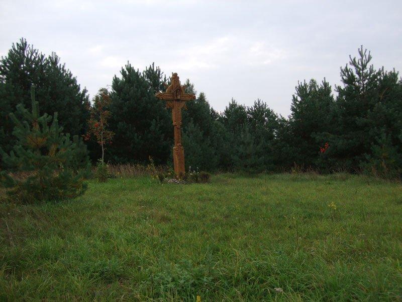 Antalkių kaime esanti kryžius
