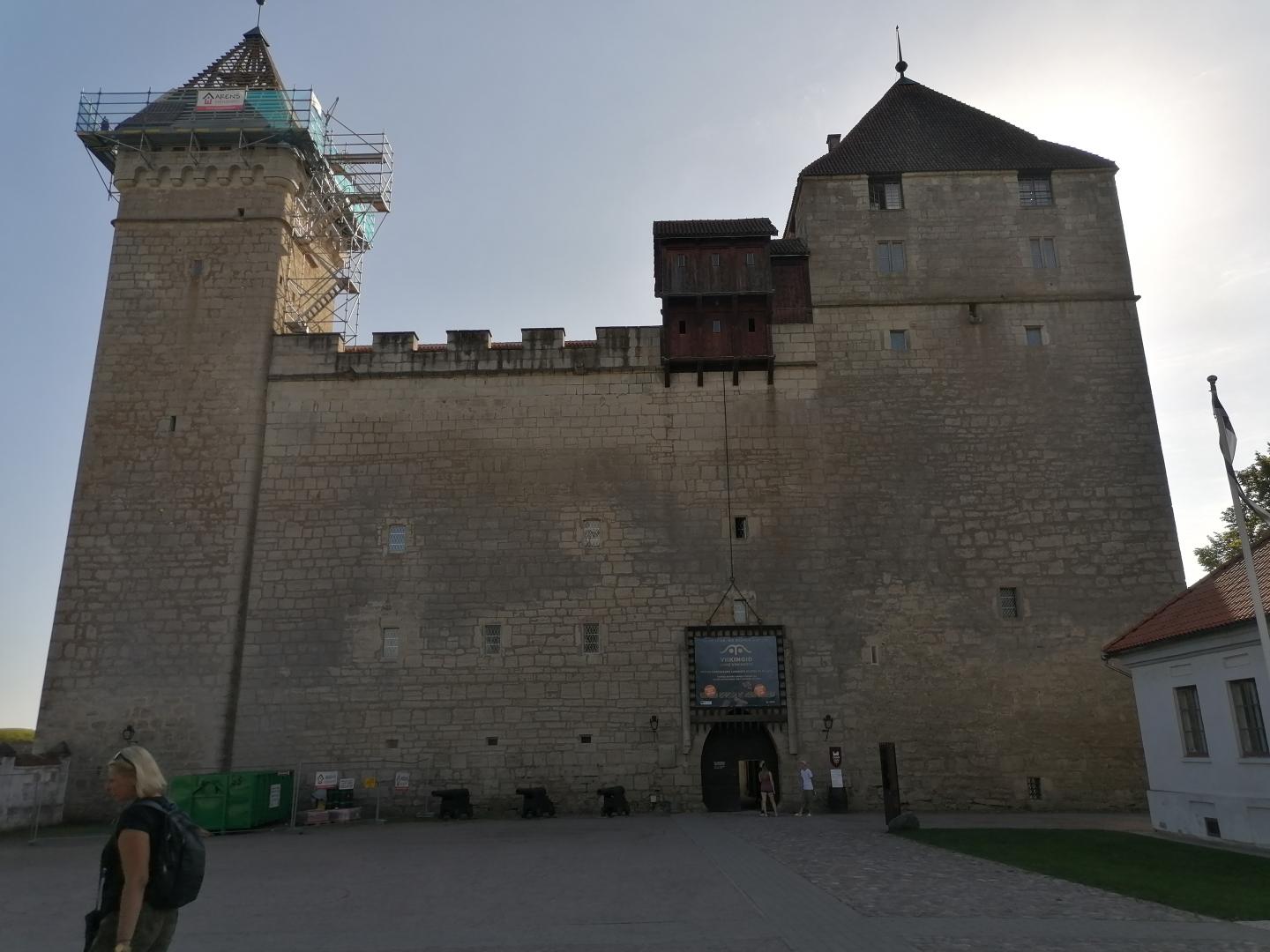 Kuresarės miestelis: Saremos vyskupų pilis – tvirtovė