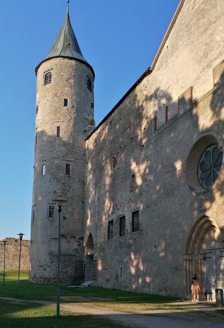 Kuresarę pilis