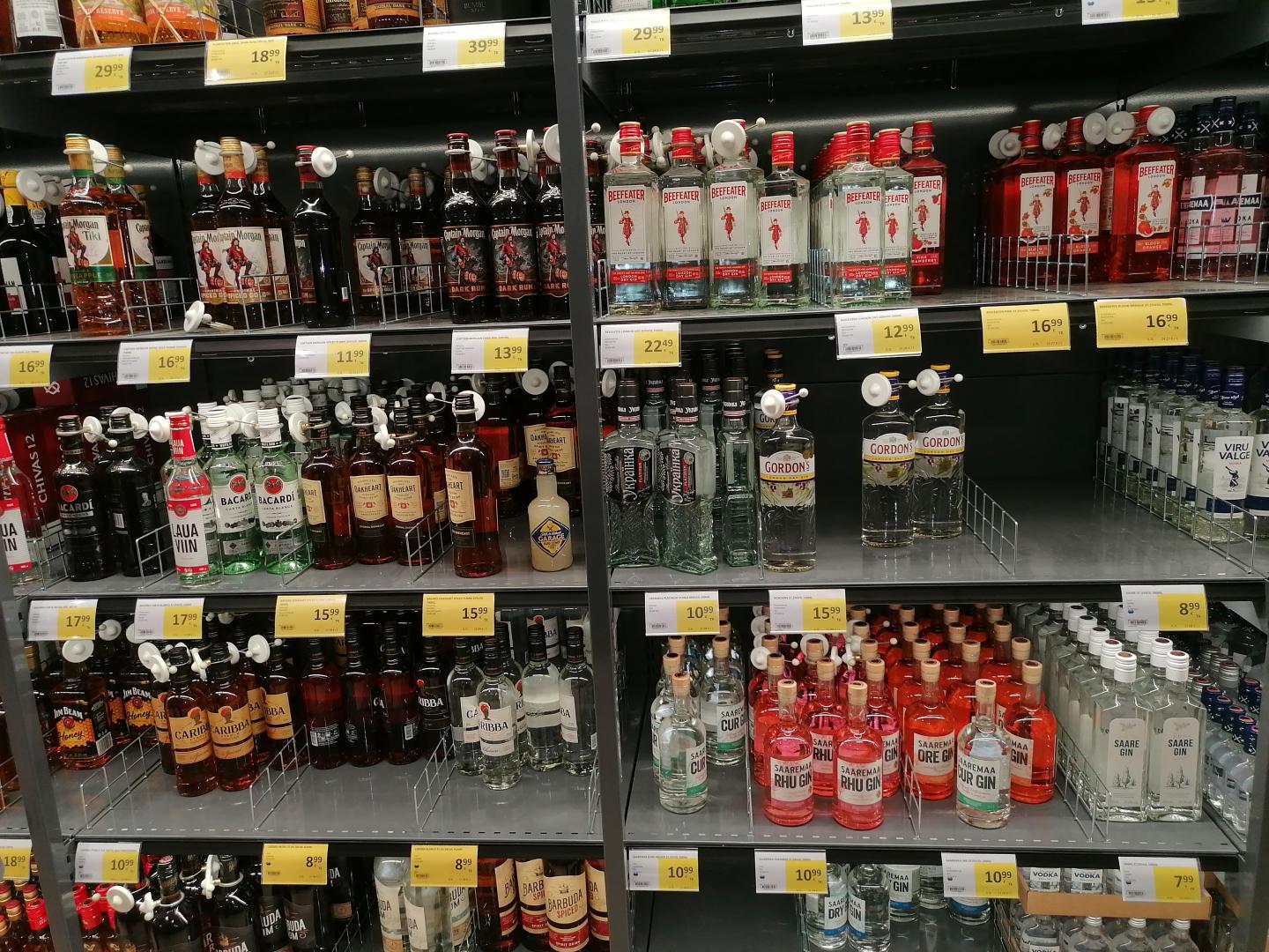 Pirkiniai lauktuvėm